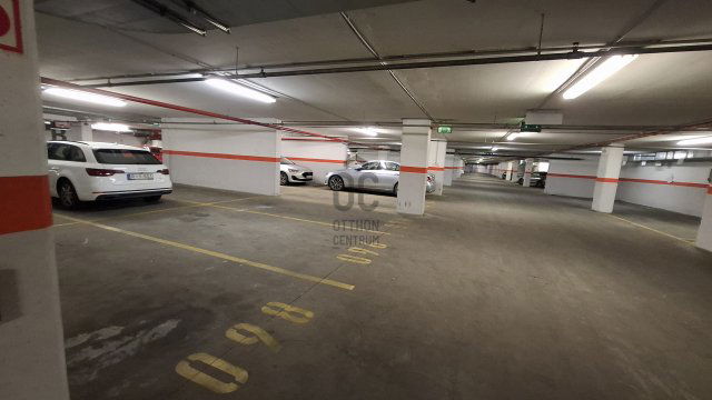 Eladó garázs, Budapesten, VI. kerületben 17 M Ft