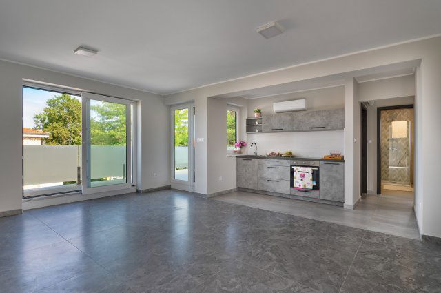 Eladó téglalakás, Siófokon 140 M Ft, 4 szobás