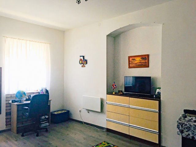 Kiadó téglalakás, albérlet, Pomázon 200 E Ft / hó, 2 szobás