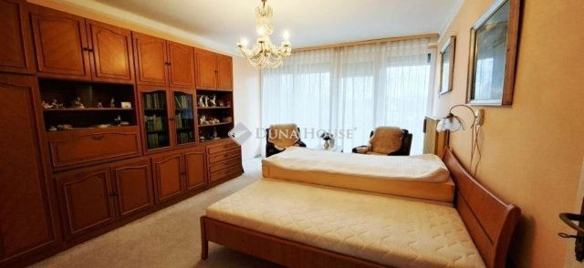 Eladó családi ház, Kecskeméten 89.9 M Ft, 4 szobás