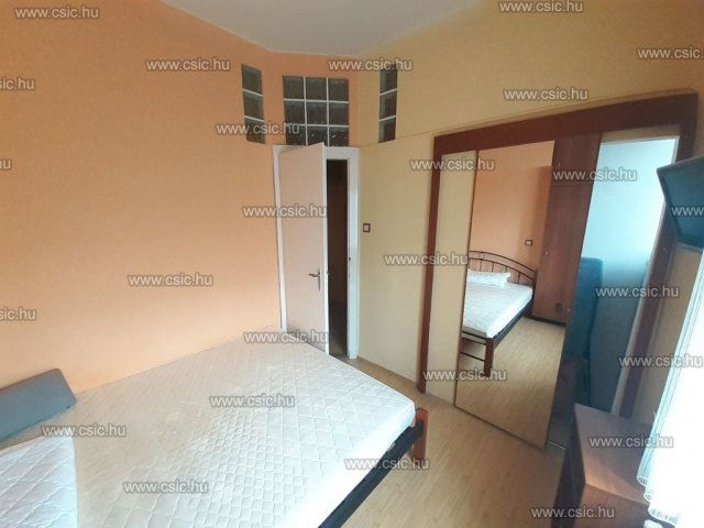 Eladó téglalakás, Budapesten, III. kerületben 76.5 M Ft