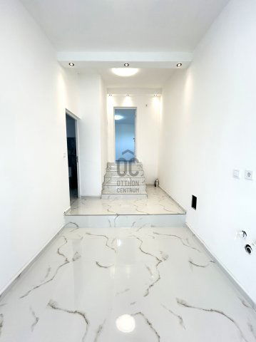 Eladó családi ház, Szomódon 28.5 M Ft, 2 szobás
