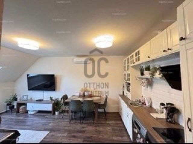 Kiadó téglalakás, albérlet, Debrecenben 280 E Ft / hó, 3 szobás