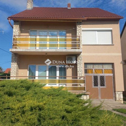 Kiadó családi ház, albérlet, Hosszúhetényen 290 E Ft / hó
