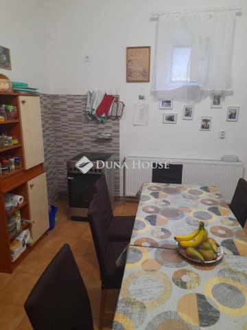 Eladó családi ház, Romándon 49.9 M Ft, 4 szobás