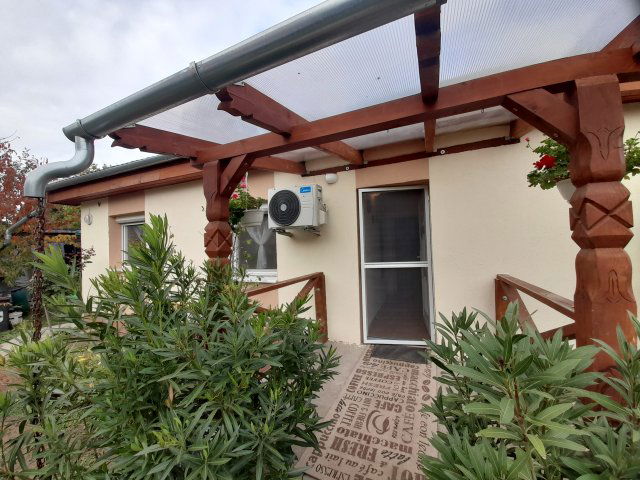 Eladó családi ház, Kerepesen 61.9 M Ft, 2+1 szobás