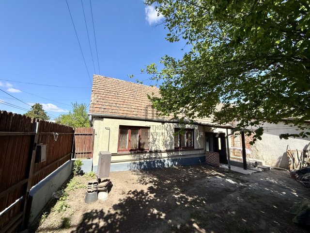 Eladó ikerház, Gyömrőn 43.5 M Ft, 2 szobás