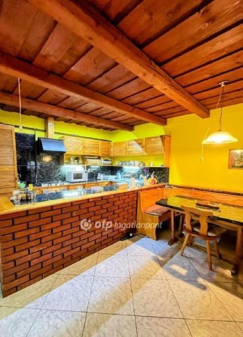 Eladó családi ház, Tárnokon 109 M Ft, 5 szobás