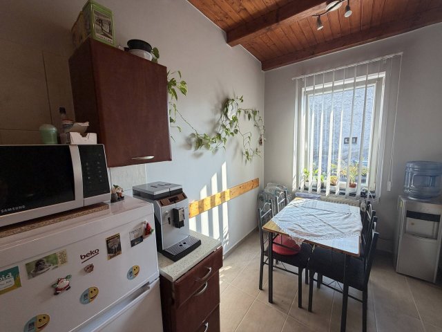 Kiadó iroda, Miskolcon 800 E Ft / hó, 5 szobás