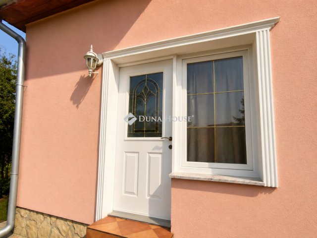 Eladó családi ház, Maglódon 116.9 M Ft, 5 szobás