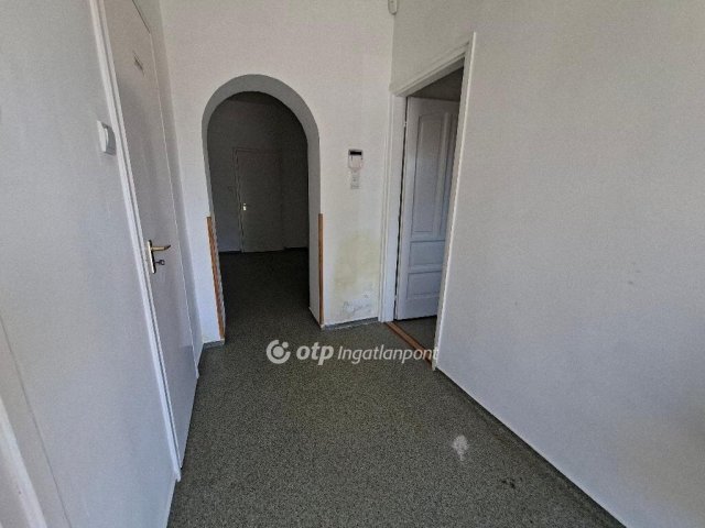 Eladó iroda, Ráckevén 99 M Ft, 4 szobás / költözzbe.hu