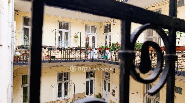 Eladó téglalakás, Budapesten, IX. kerületben 140 M Ft, 4 szobás