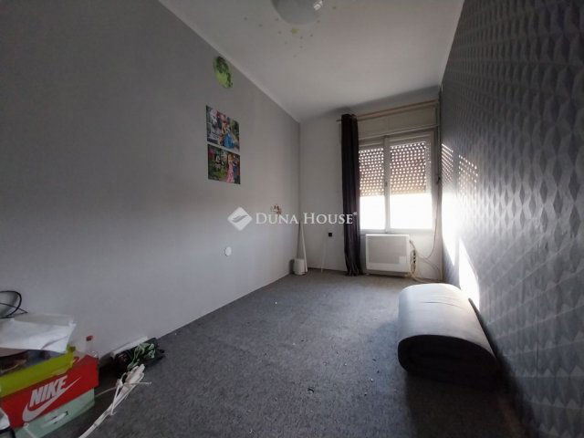 Eladó családi ház, Szedresen 28 M Ft, 5 szobás