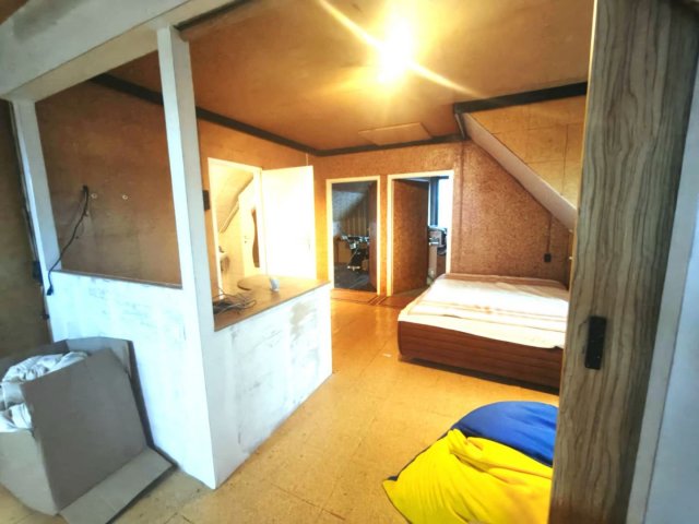 Eladó családi ház, Debrecenben 65 M Ft, 5 szobás