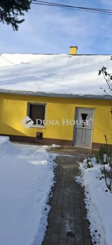 Eladó családi ház, Székesfehérvárott 49.999 M Ft, 2 szobás