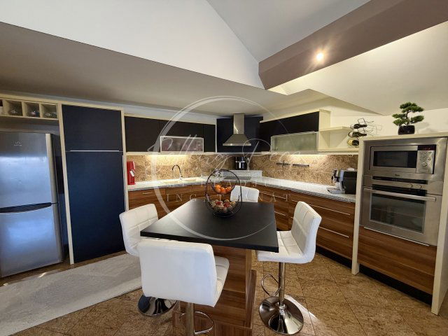 Eladó téglalakás, Kozármislenyen 105 M Ft, 4+1 szobás