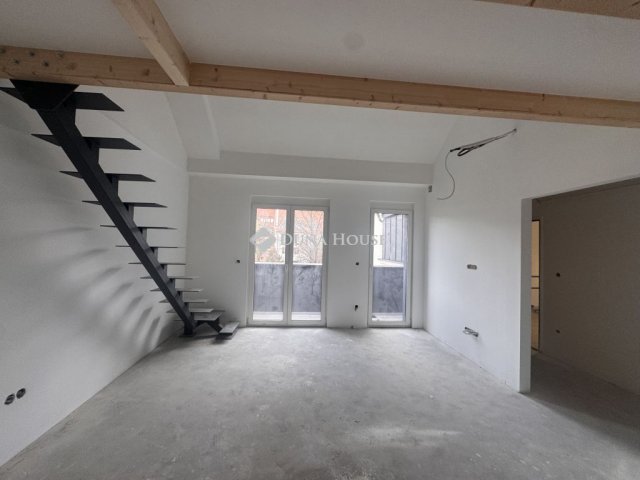 Eladó téglalakás, Zalaegerszegen 66.9 M Ft, 2 szobás