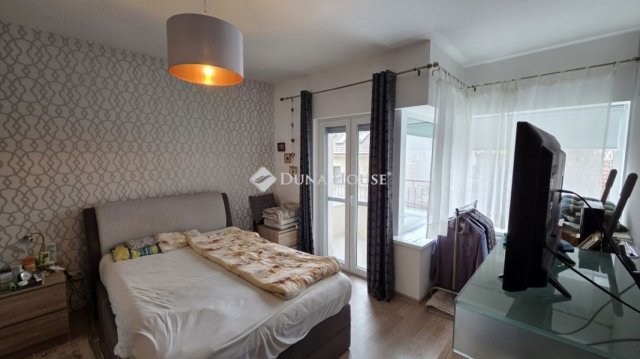 Eladó téglalakás, Kecskeméten 104.9 M Ft, 3 szobás