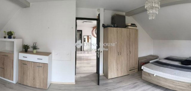 Eladó családi ház, Szentendrén 228 M Ft, 4 szobás