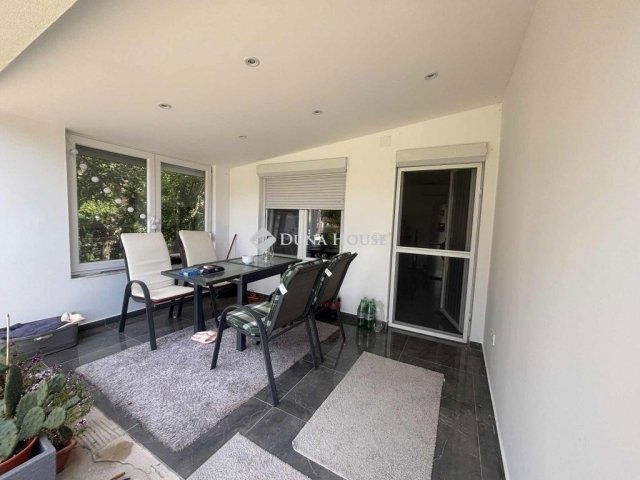 Eladó családi ház, Pellérden 159 M Ft, 4 szobás