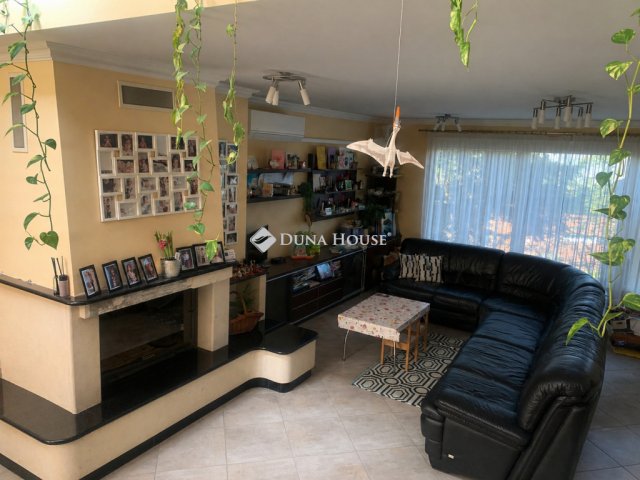 Eladó családi ház, Erdőkertesen 179.5 M Ft, 4 szobás