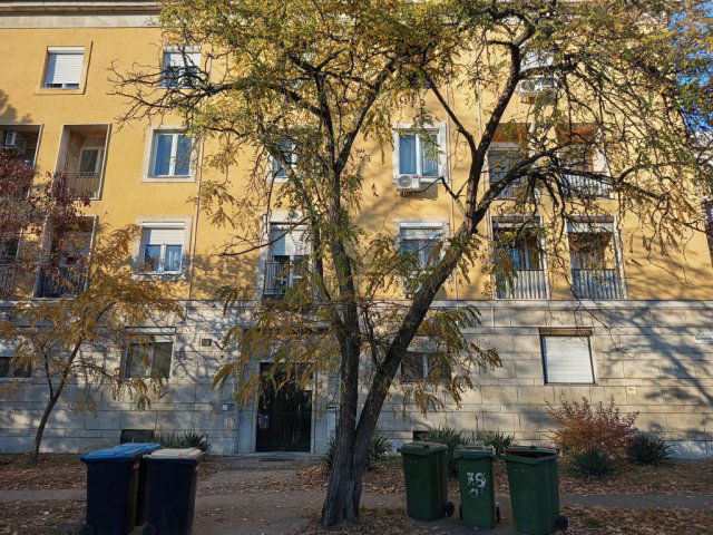 Eladó téglalakás, Budapesten, XIV. kerületben, Kerepesi úton