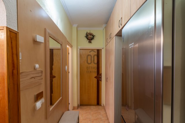 Eladó panellakás, Kincsesbányán 43.5 M Ft, 2 szobás