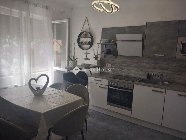 Eladó családi ház, Budapesten, XX. kerületben 65 M Ft, 3 szobás