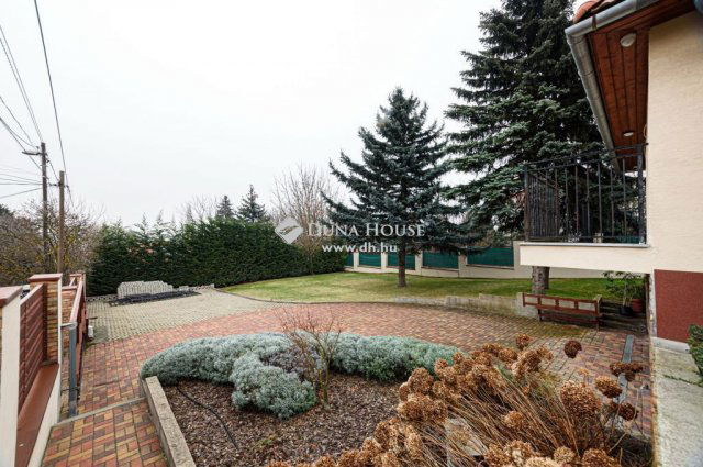 Eladó családi ház, Budapesten, III. kerületben 429 M Ft