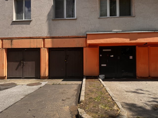 Eladó garázs, Debrecenben 10.9 M Ft / költözzbe.hu