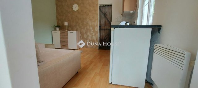 Eladó nyaraló, Szentendrén, Csalogány utcában 38.9 M Ft