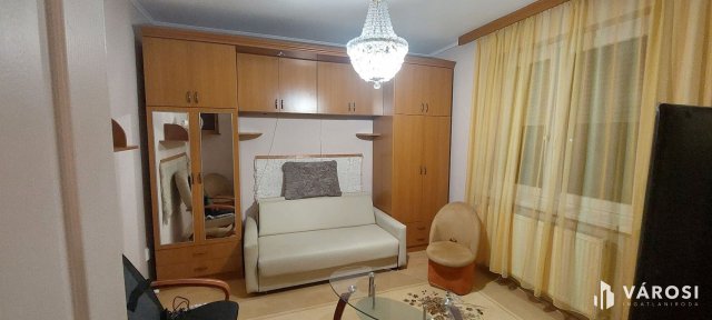 Kiadó családi ház, albérlet, Debrecenben 180 E Ft / hó