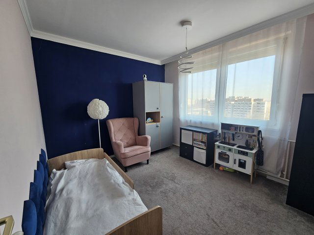 Eladó panellakás, Debrecenben, Derék utcában 61.9 M Ft