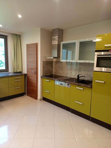 Kiadó téglalakás, albérlet, Pécsett 300 E Ft / hó, 2 szobás