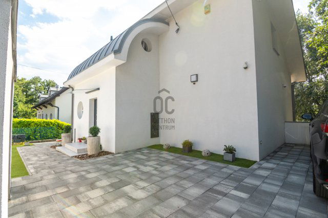 Eladó családi ház, Diósdon 295 M Ft, 5 szobás
