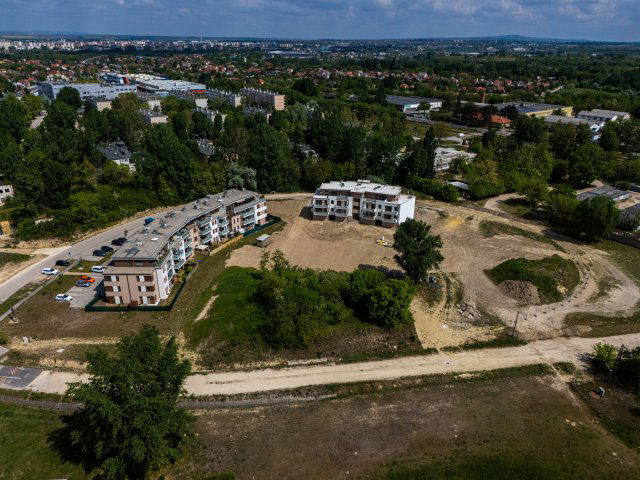 Eladó téglalakás, Székesfehérvárott 83.99 M Ft, 3 szobás