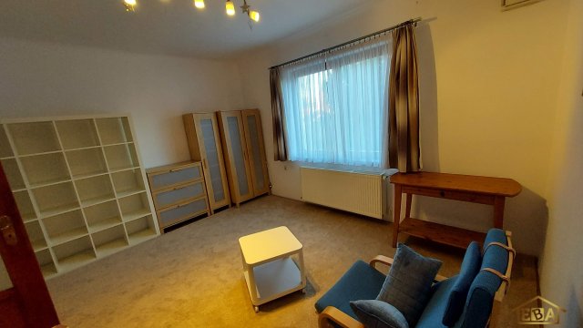 Kiadó téglalakás, albérlet, XIV. kerületben, Czobor utcában