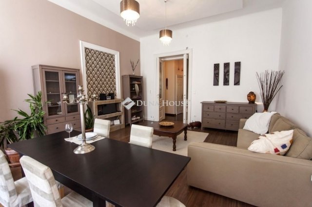 Eladó téglalakás, Budapesten, VI. kerületben 139.9 M Ft