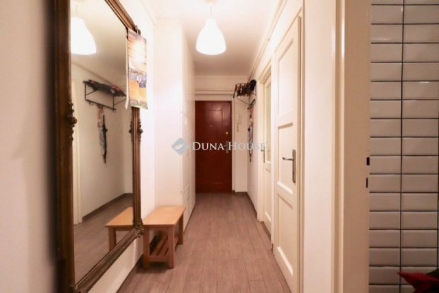 Eladó téglalakás, Budapesten, V. kerületben 84.99 M Ft, 3 szobás