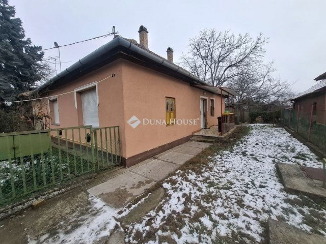 Eladó családi ház, Gyálon 79 M Ft, 3 szobás