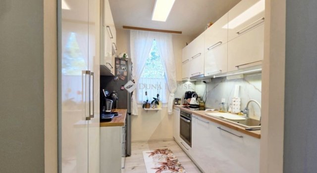 Eladó téglalakás, Szombathelyen 63.5 M Ft, 3 szobás