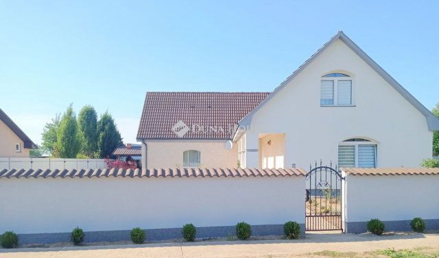 Eladó családi ház, Balkányban 87 M Ft, 4 szobás