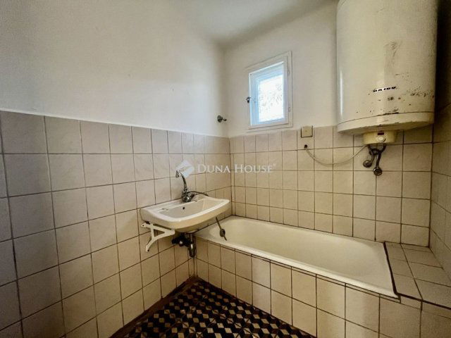 Eladó családi ház, Jánoshalmán 9.7 M Ft, 2 szobás