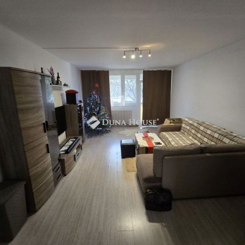 Eladó panellakás, Kecskeméten 52.9 M Ft, 2 szobás