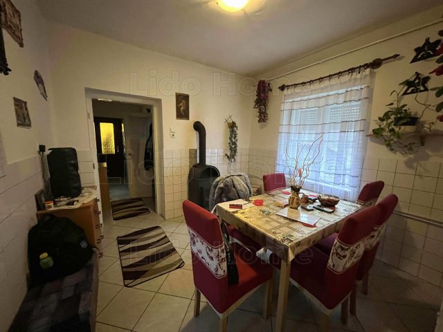 Eladó családi ház, Nagyesztergáron 38.9 M Ft, 2 szobás