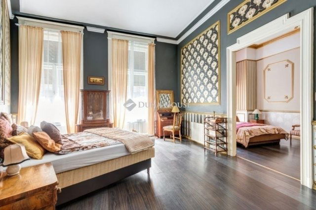 Eladó téglalakás, Budapesten, VII. kerületben 120.49 M Ft