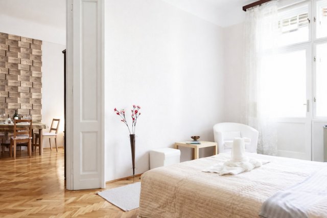 Kiadó téglalakás, albérlet, VI. kerületben, Paulay Ede utcában