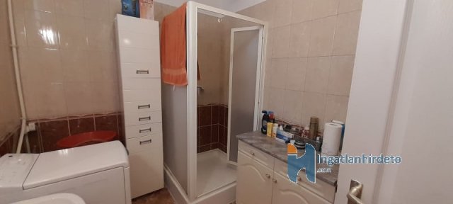 Eladó ikerház, Hévízen 58 M Ft, 2+2 szobás