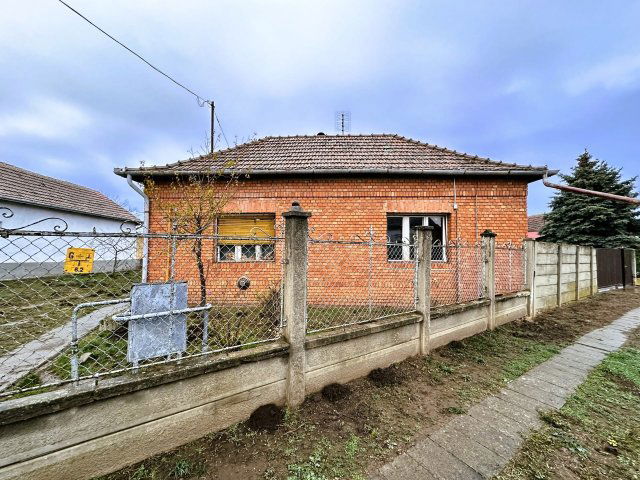 Eladó családi ház, Nagykamaráson 25 M Ft, 3 szobás