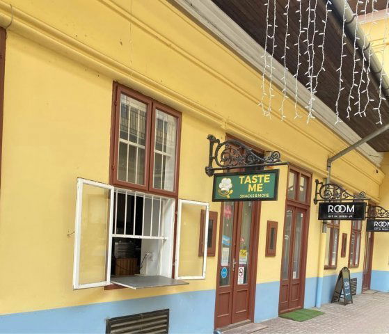 Eladó üzlethelyiség, Debrecenben, Piac utcában 3.9 M Ft